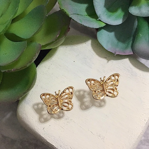 Jewelry - Gold butterfly earrings
